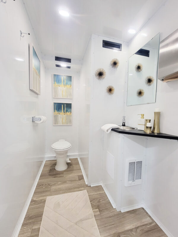 EcoLux 4-Pod Premium Restroom Trailer