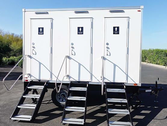 EasyGo ECO Series - 3 Station Solar Restroom Trailer